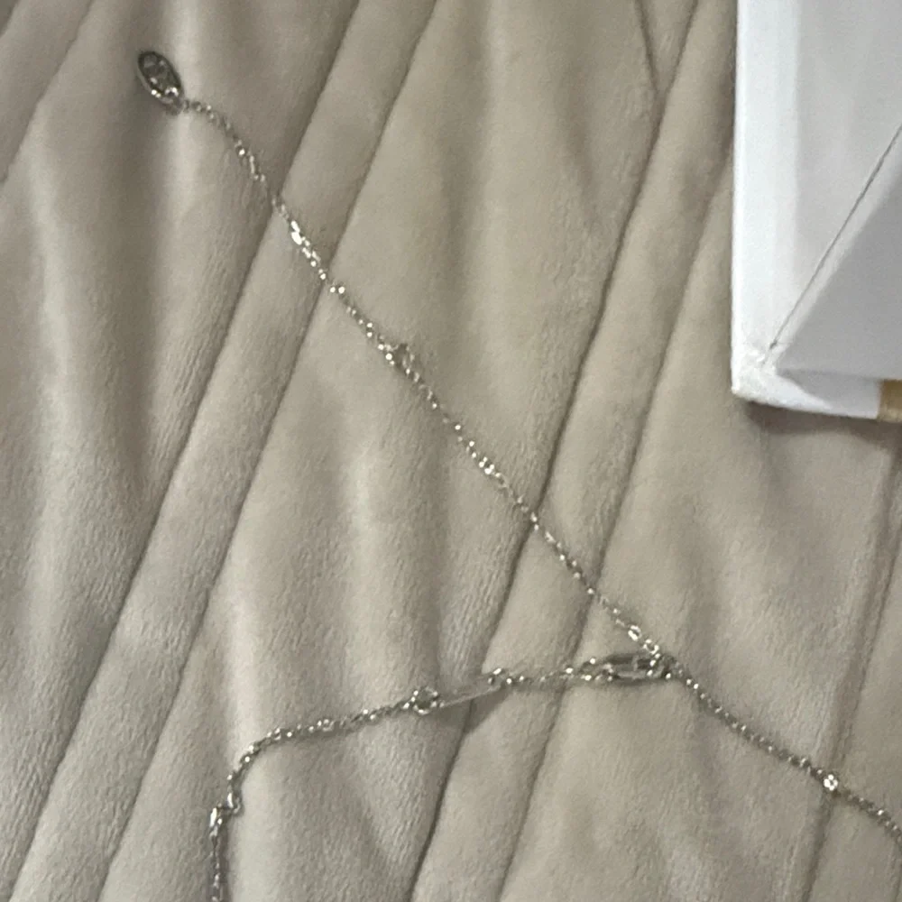 Anna Zuckerman Luxury Gold Necklace - Picture 4 of 5